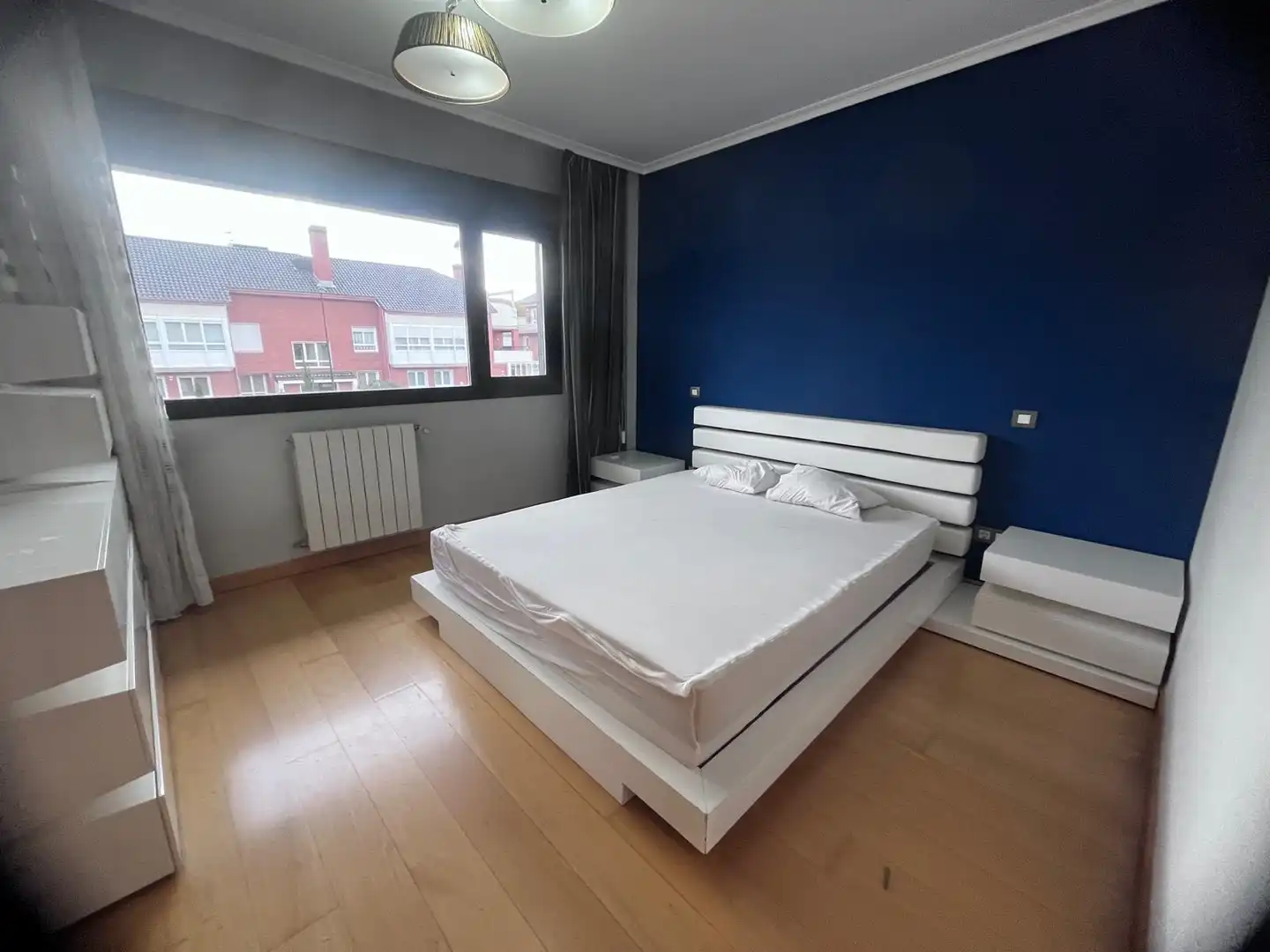 Bedroom of Houses for sale in Burgos  with Heating, Private garden and Furnished