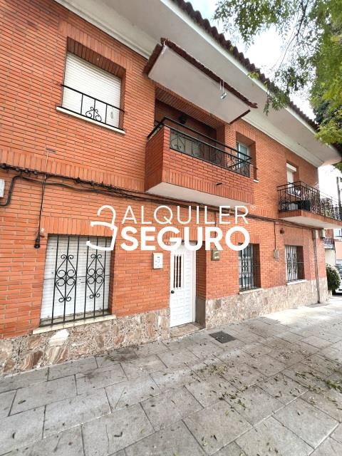 Exterior view of House or chalet to rent in Yuncler  with Terrace and Furnished