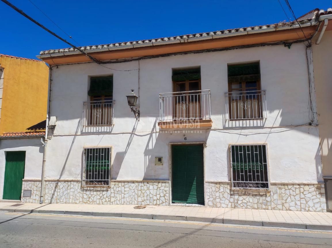 Exterior view of House or chalet for sale in Vegas del Genil  with Terrace
