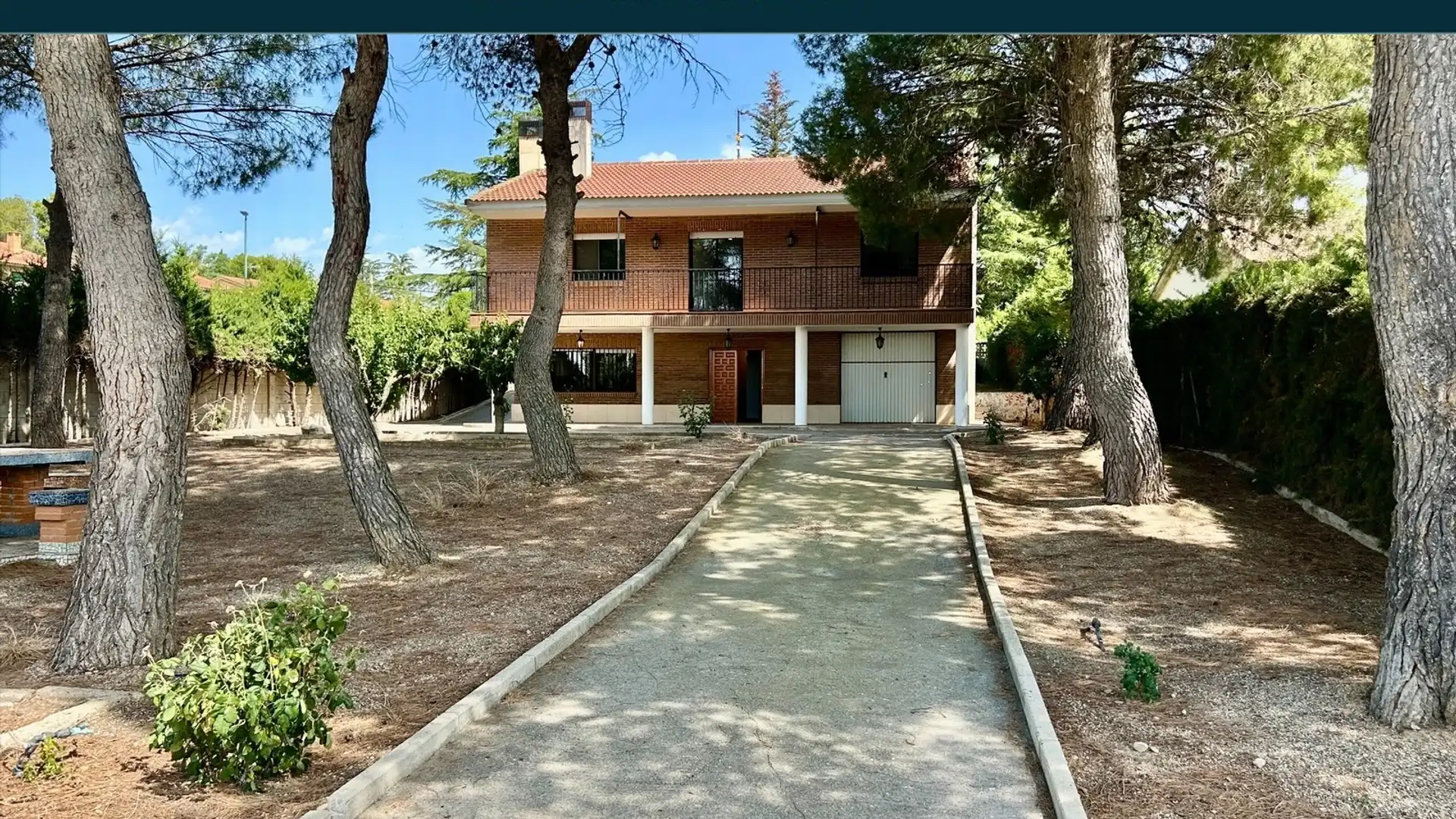 Exterior view of Houses for sale in Zuera  with Heating, Private garden and Furnished