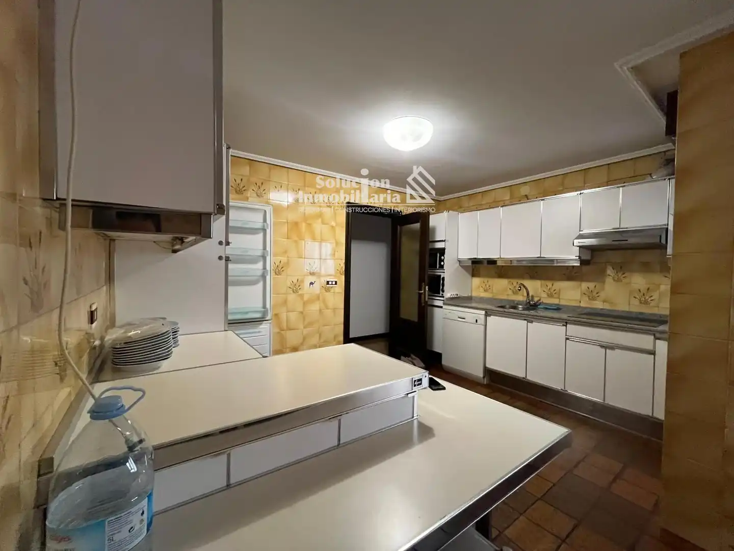 Kitchen of Flat for sale in Salamanca  with Heating, Terrace and Furnished
