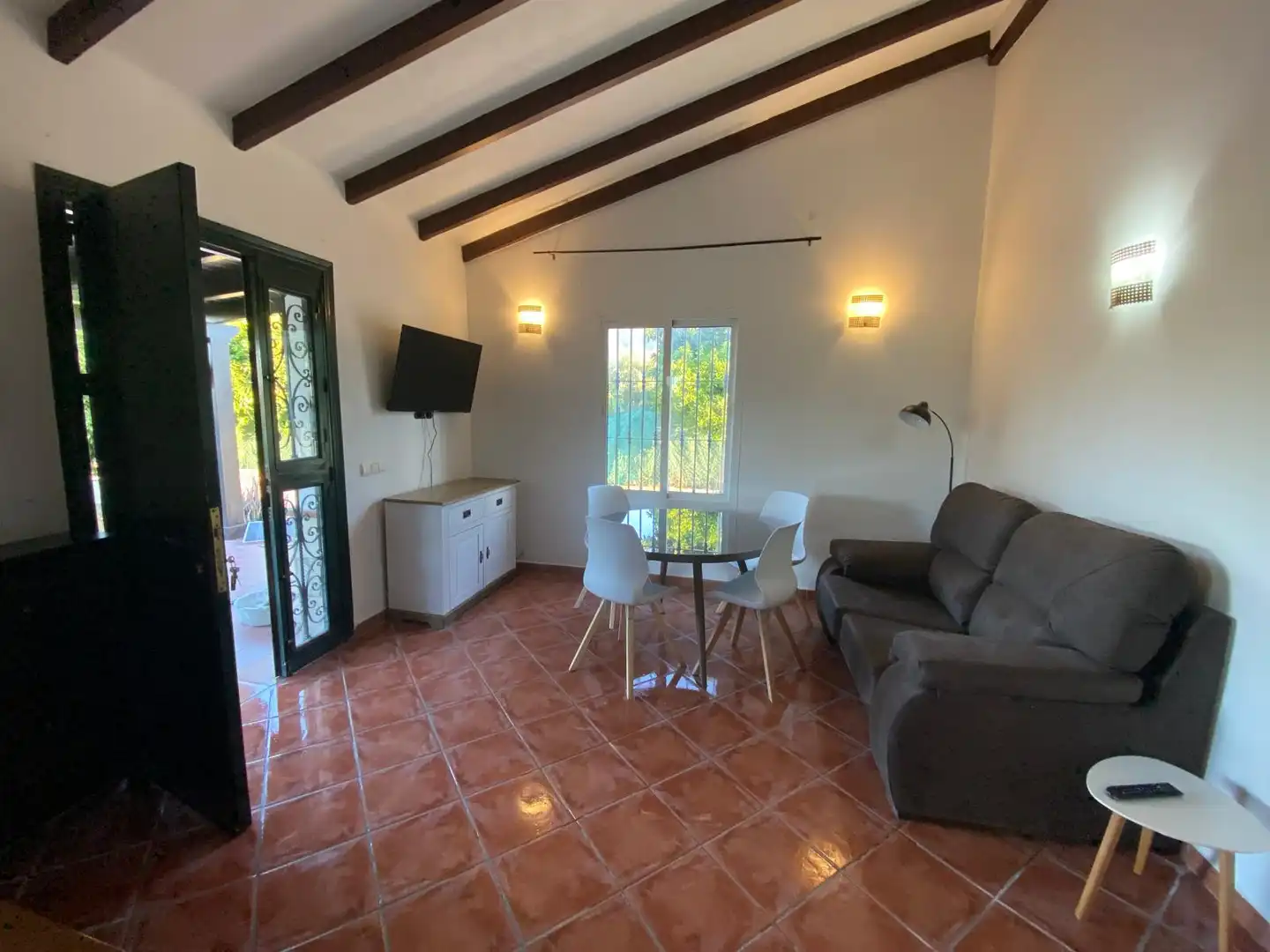 Sala de estar de Casa o chalet de alquiler en Alhaurín El Grande con Aire acondicionado, Jardín privado y Terraza