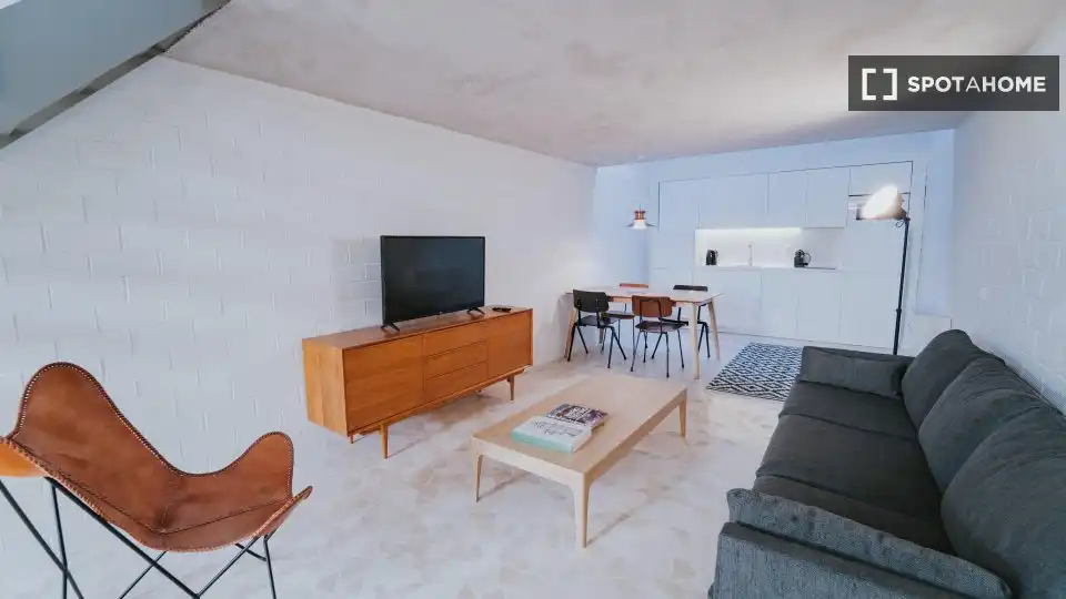 Sala de estar de Piso de alquiler en Madrid con Aire acondicionado, Calefacción y Amueblado