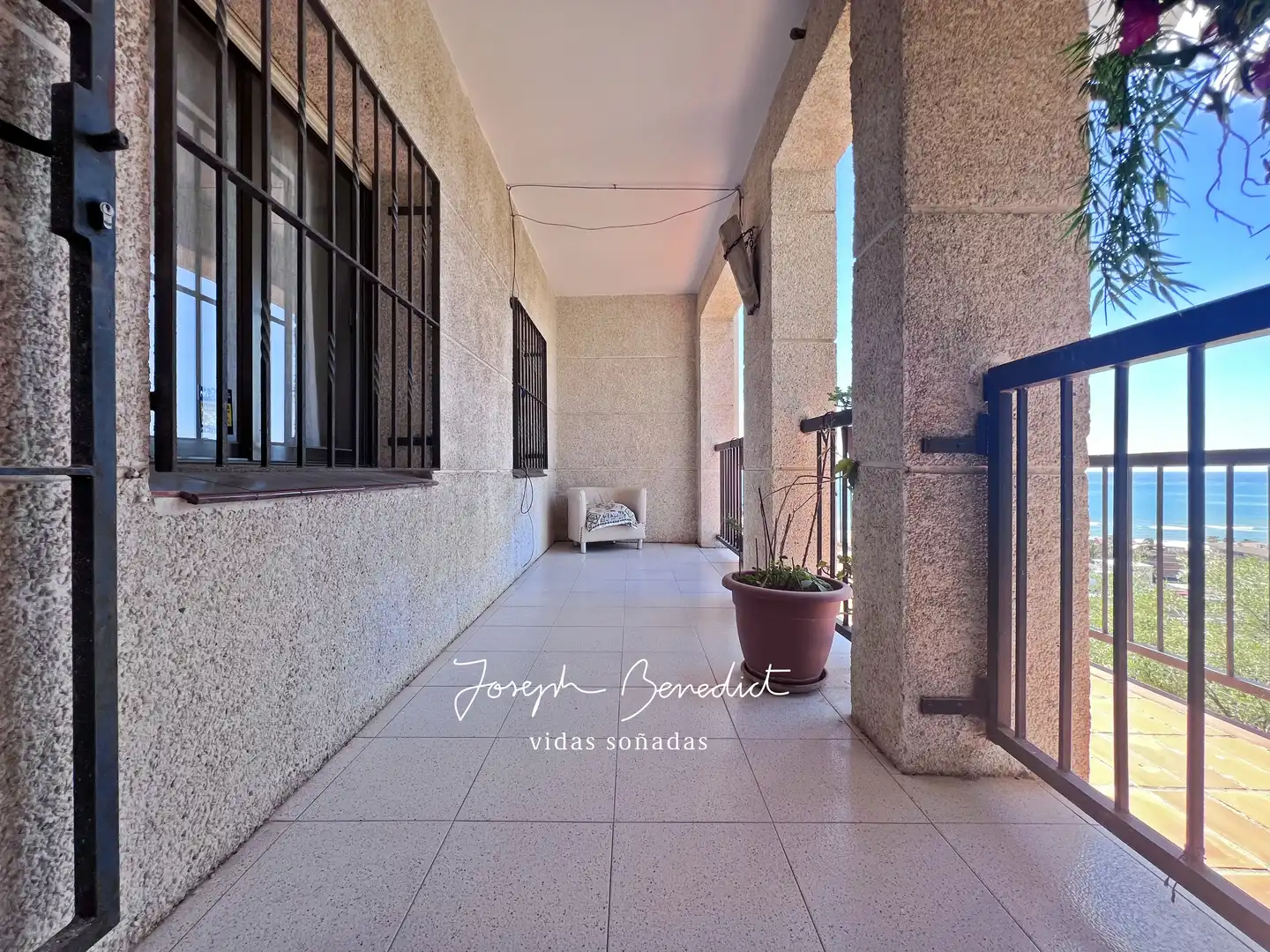 Piso en venta en Castelldefels con Terraza, Horno y Balcón