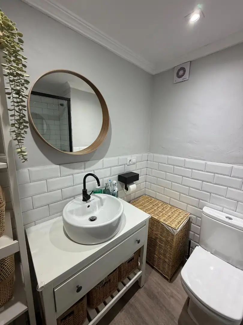 Bathroom of Flat for sale in Sevilla