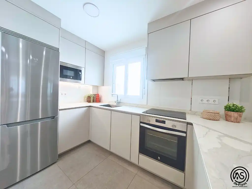 Apartamento de alquiler en Calle de Baltasar Gracián, 27, Universidad San Francisco