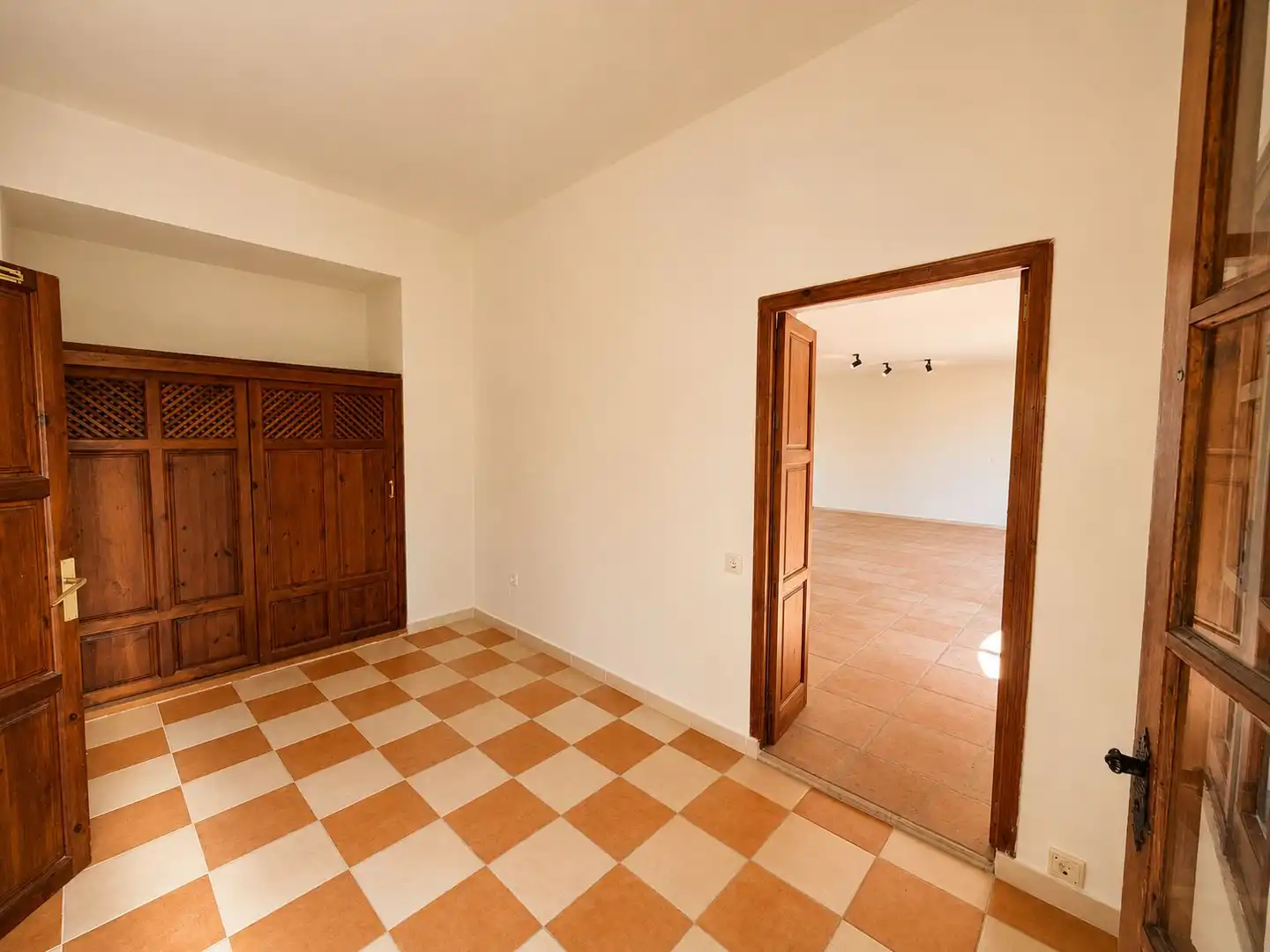 Houses for sale in Almuñécar  with Air Conditioner, Heating and Private garden
