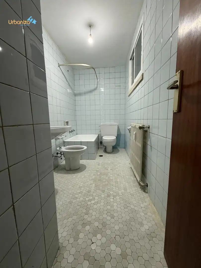Baño de Piso en venta en Badajoz con Aire acondicionado, Calefacción y Trastero