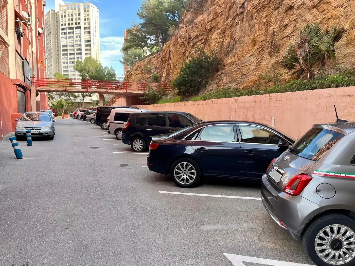 Aparcament de Pis en venda en Benidorm amb Aire condicionat i Piscina comunitària
