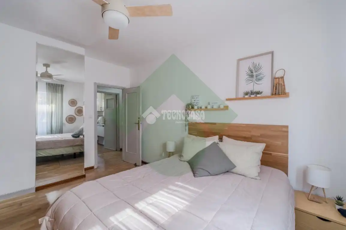 Habitación de Piso en venta en Madrid con Calefacción y Terraza