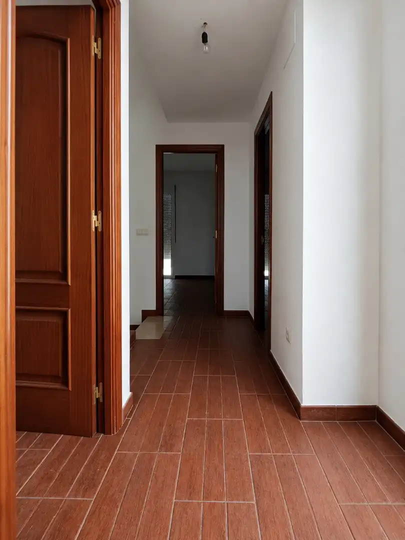Casa adosada en venta en La Carlota con Terraza, Horno y Lavadora