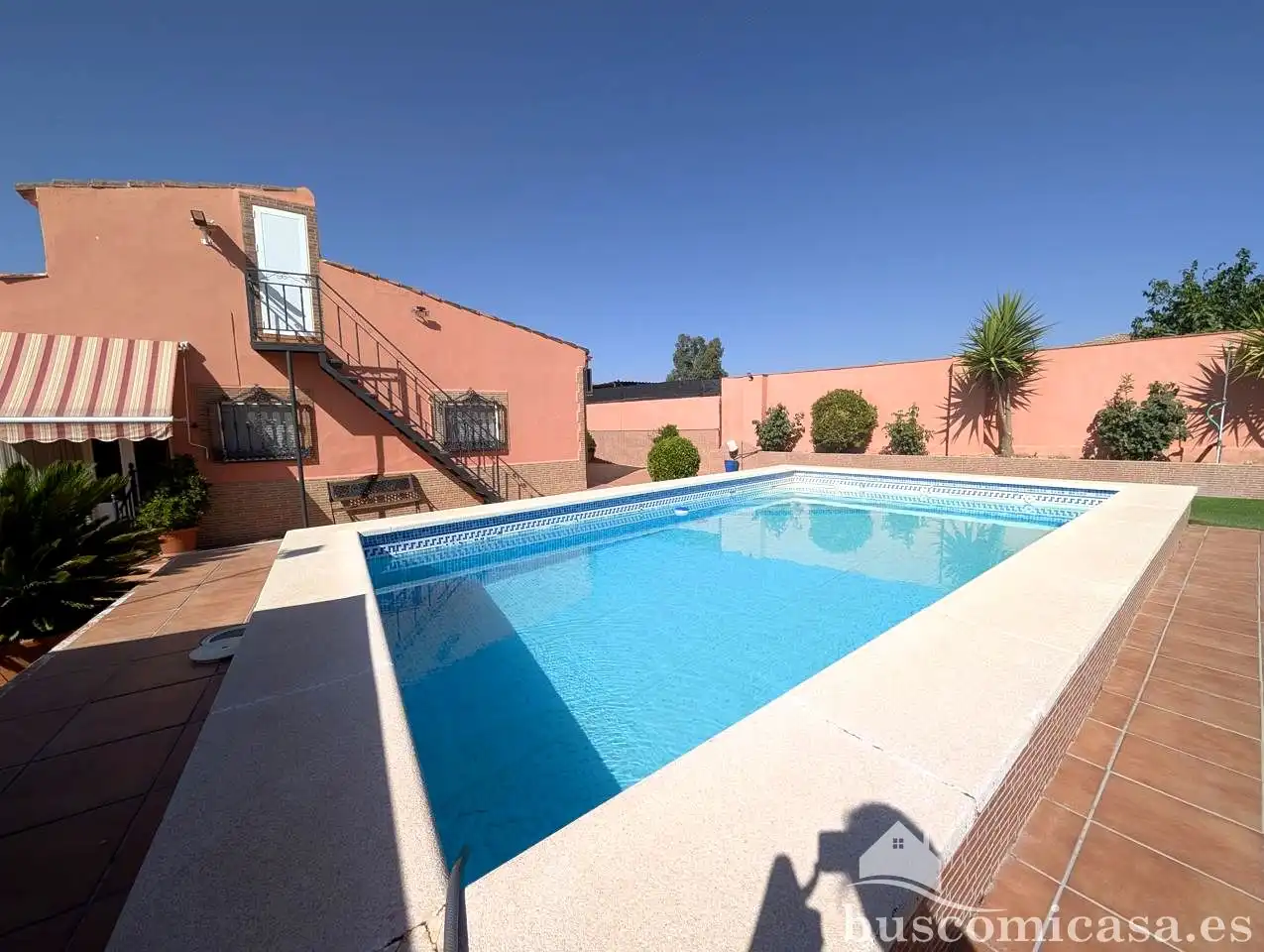 Piscina de Finca rústica en venda en Linares amb Aire condicionat, Jardí privat i Traster