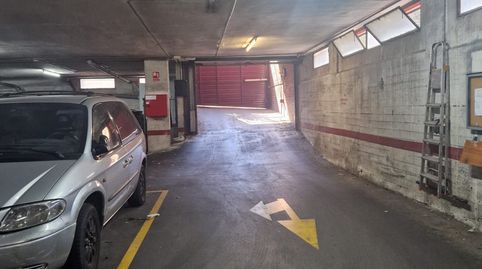 Foto 2 de Garaje en venta en Pirineus, El Raval, Santa Coloma de Gramenet