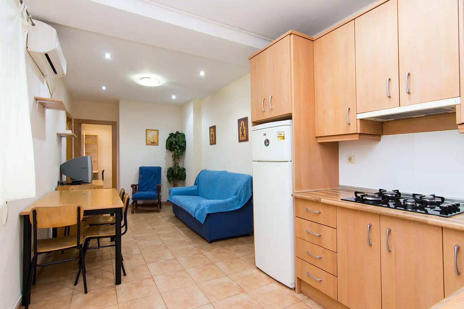 Kitchen of Buildings for sale in Granada