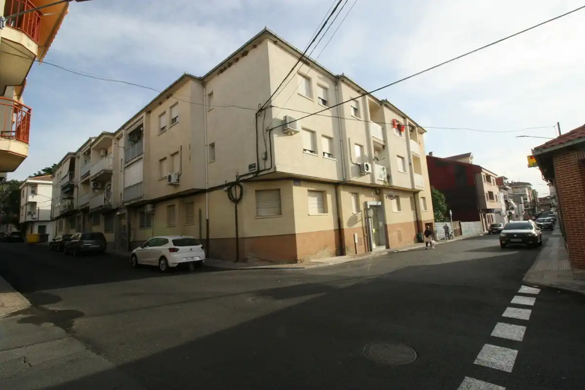 Vista exterior de Piso en venta en Candeleda con Amueblado y Balcón