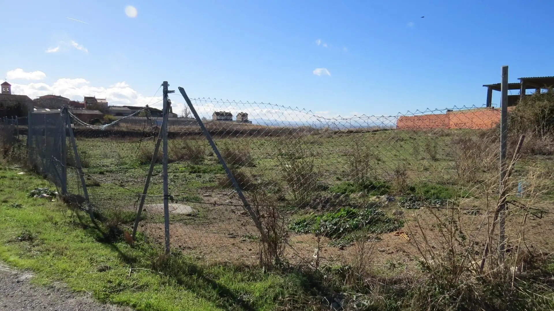 Terreny residencial en venda a Área Rural