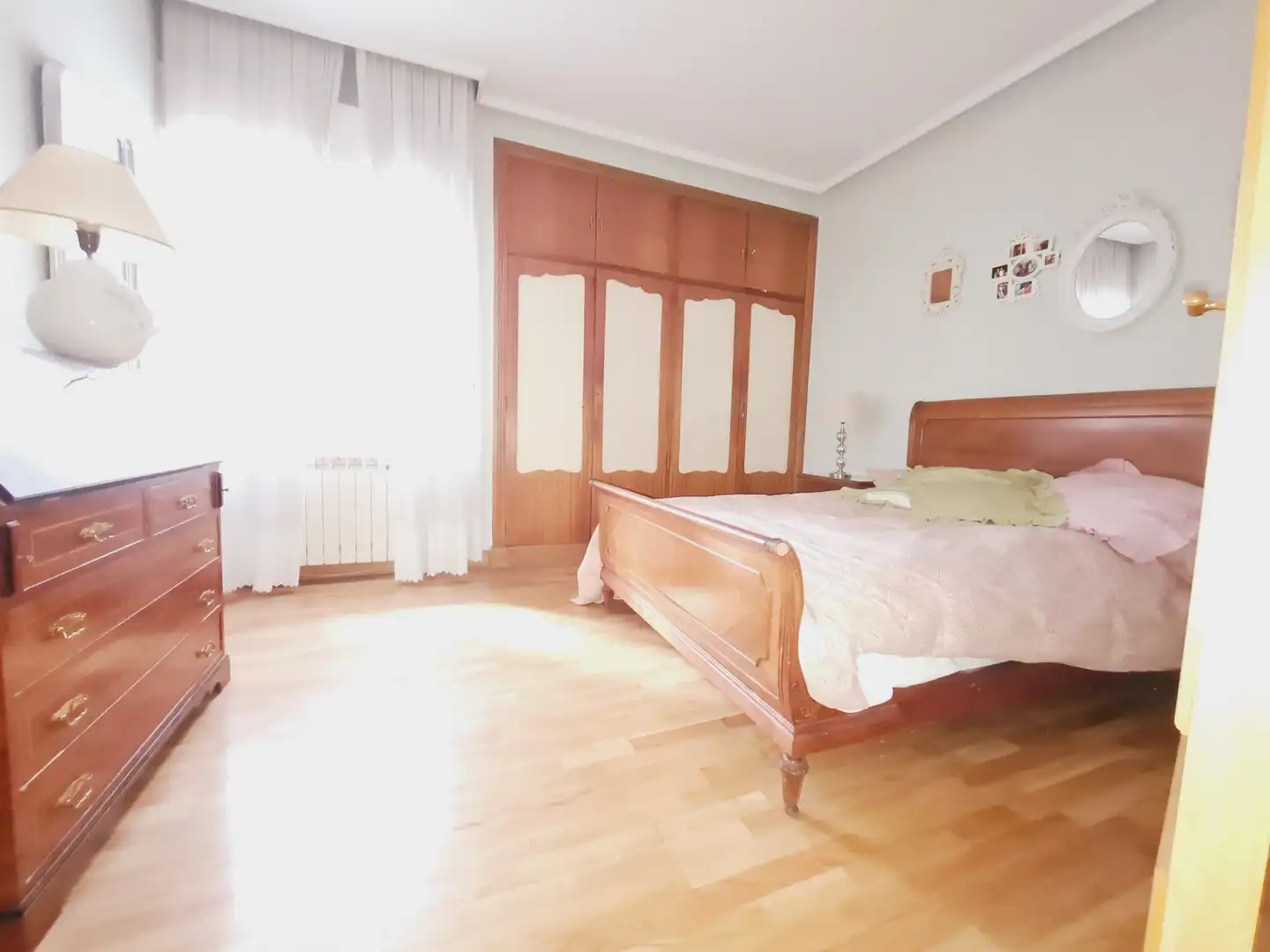 Bedroom of Flat for sale in  Pamplona / Iruña  with Heating, Parquet flooring and Furnished