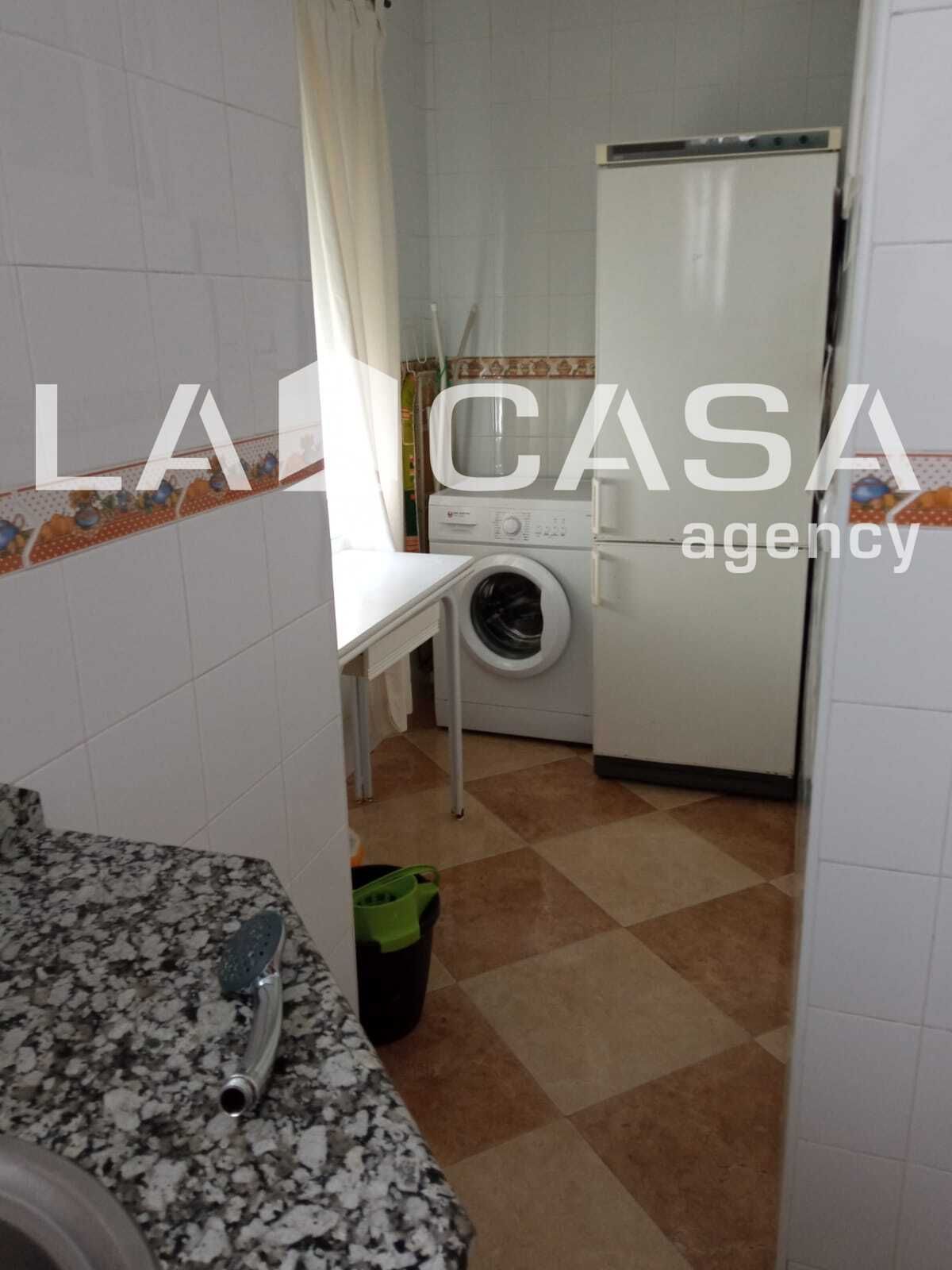 Cuina de Pis en venda en Dos Hermanas amb Aire condicionat