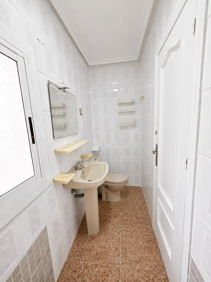 Bathroom of Flat for rent in Alcantarilla