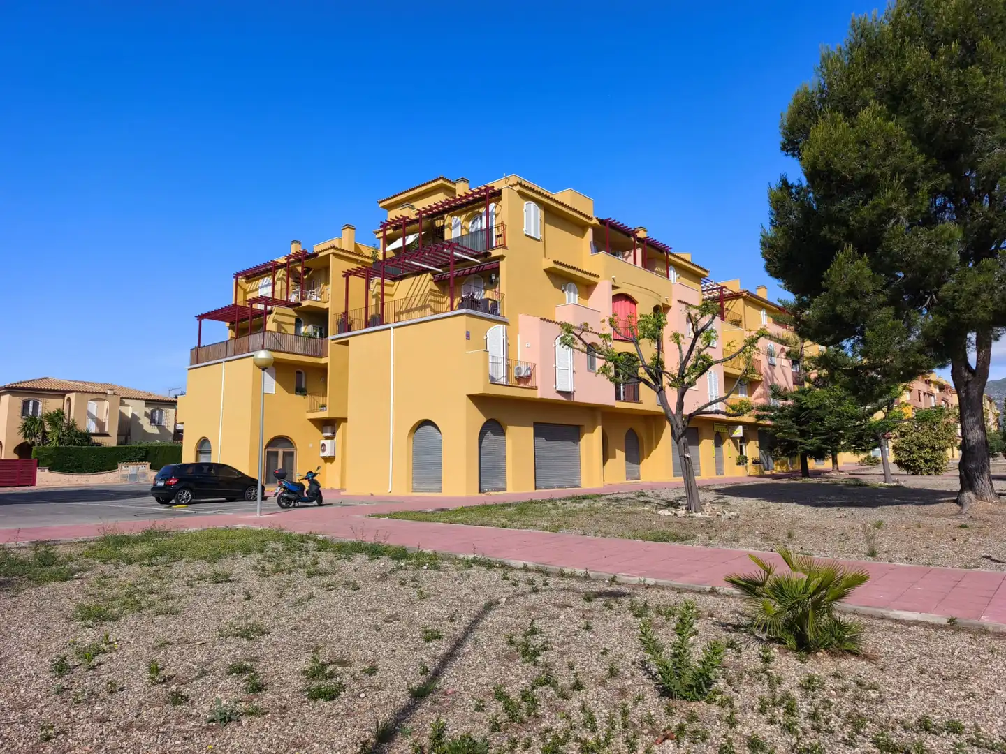 Vista exterior de Apartament en venda en Mont-roig del Camp amb Aire condicionat, Moblat i Forn