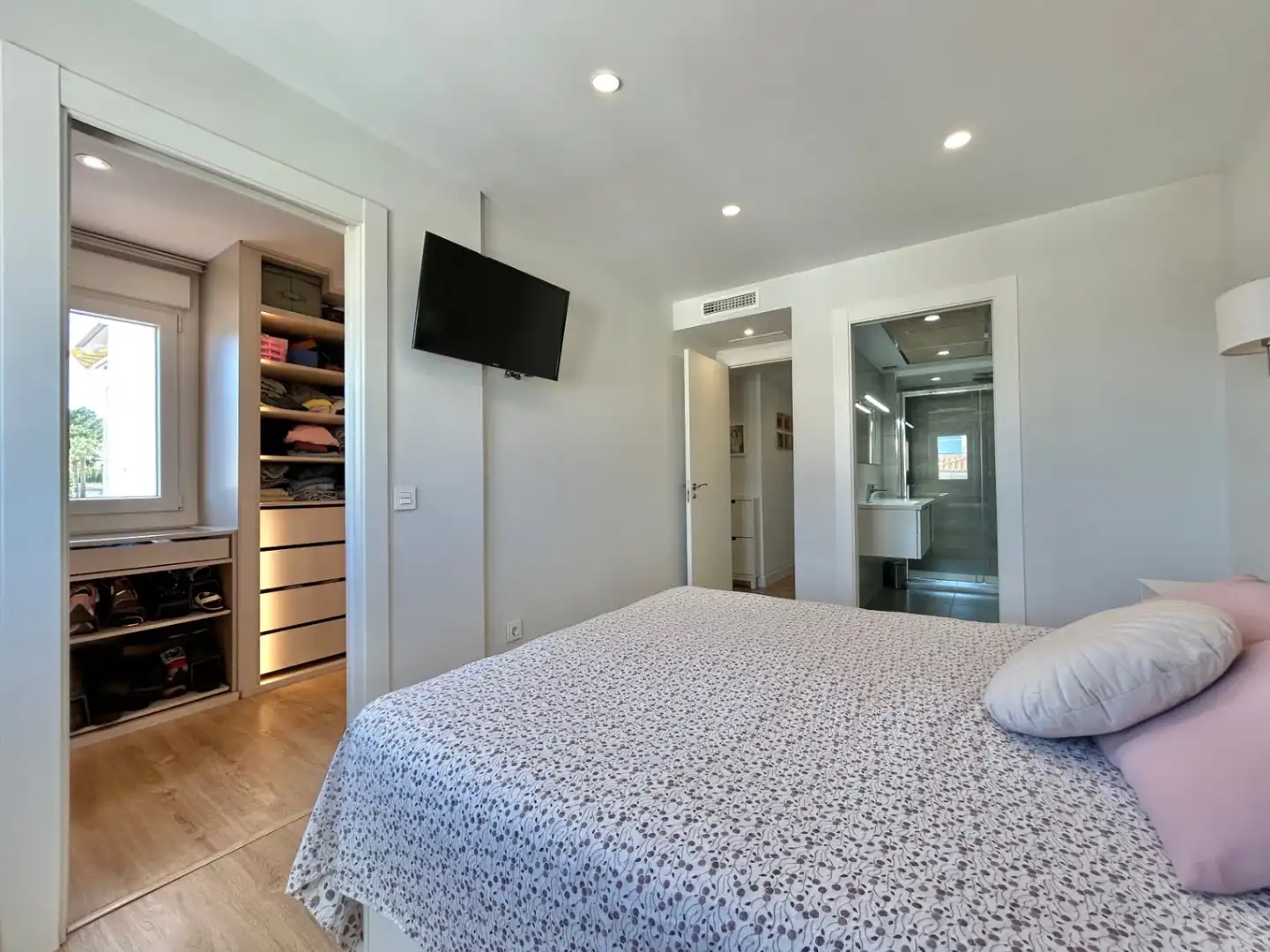 Bedroom of Apartments for sale in Málaga  with Air Conditioner, Terrace and Storage room