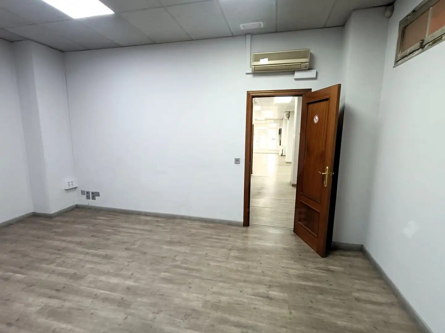 Local comercial en venda a Las Eras de Renueva, imagen 7