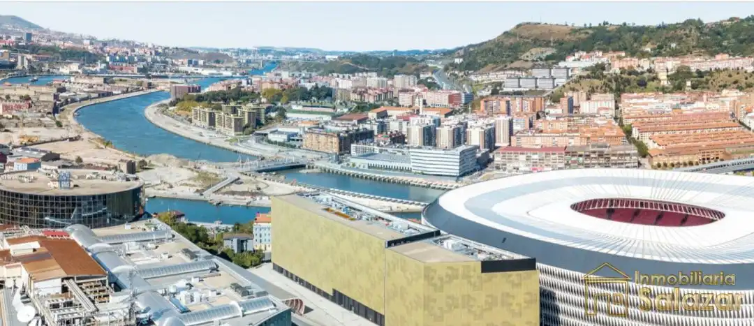 Vista exterior de Piso en venta en Bilbao  con Aire acondicionado, Calefacción y Jardín privado
