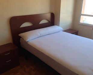 Bedroom of Flat to rent in León Capital 