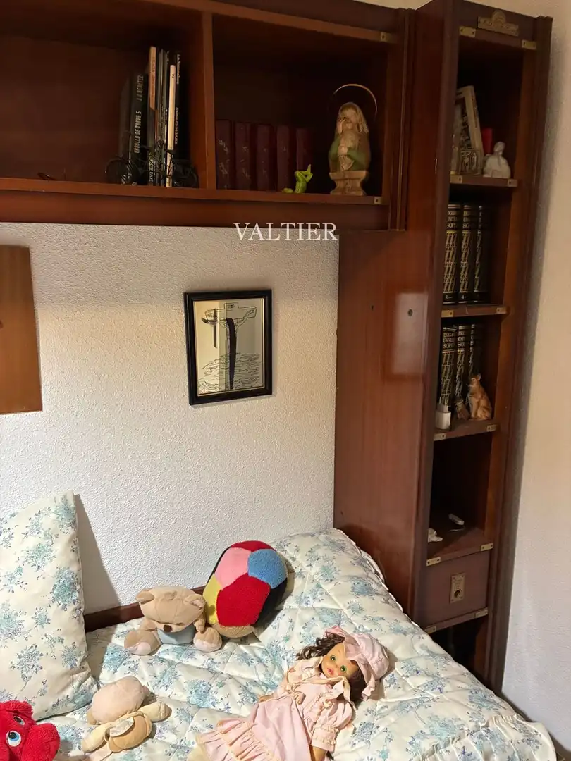 Schlafzimmer von Wohnung zur Miete in Madrid mit Terrasse, Abstellraum und Möbliert