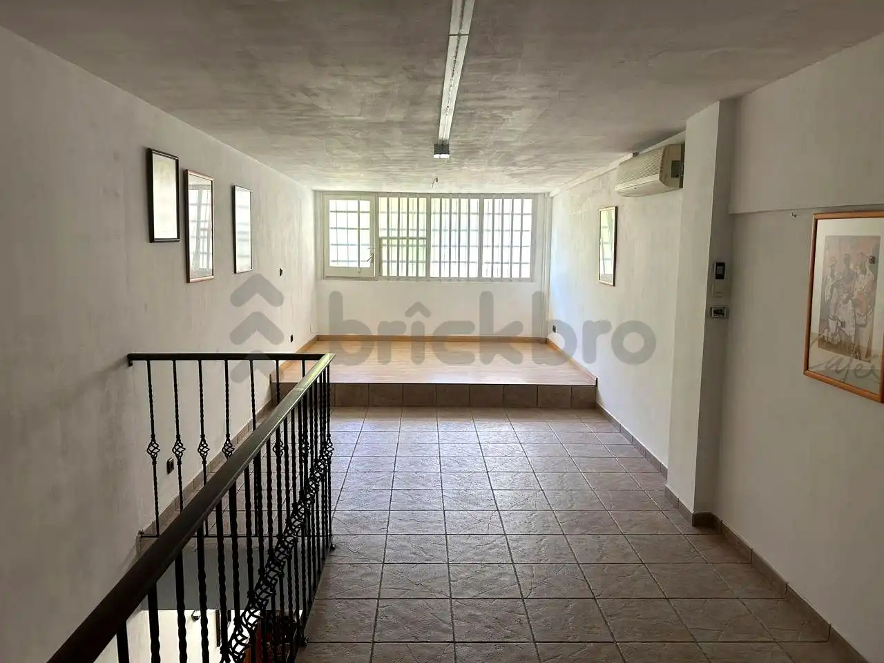 Business premises for sale in De Les Corts Catalanes, imagen 29