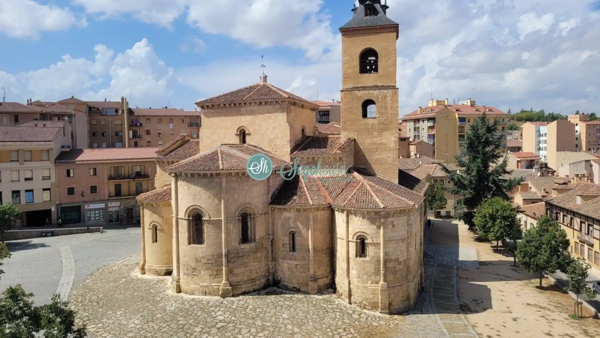Vista exterior de Piso de alquiler en Segovia Capital con Calefacción y Balcón