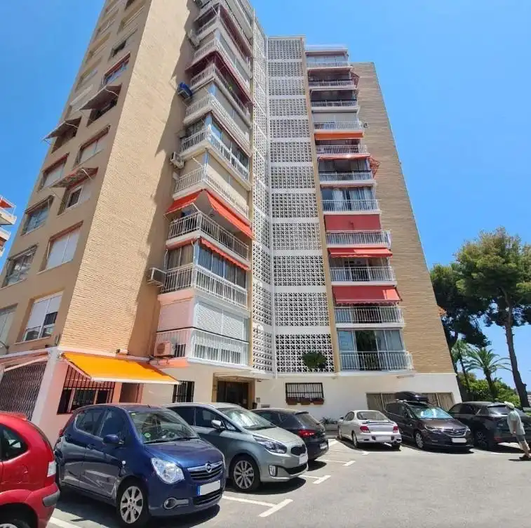 Exterior view of Flat for sale in Benidorm  with Private garden, Terrace and Furnished