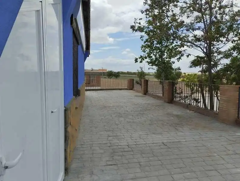 Terraza de Local en venta en Romanos