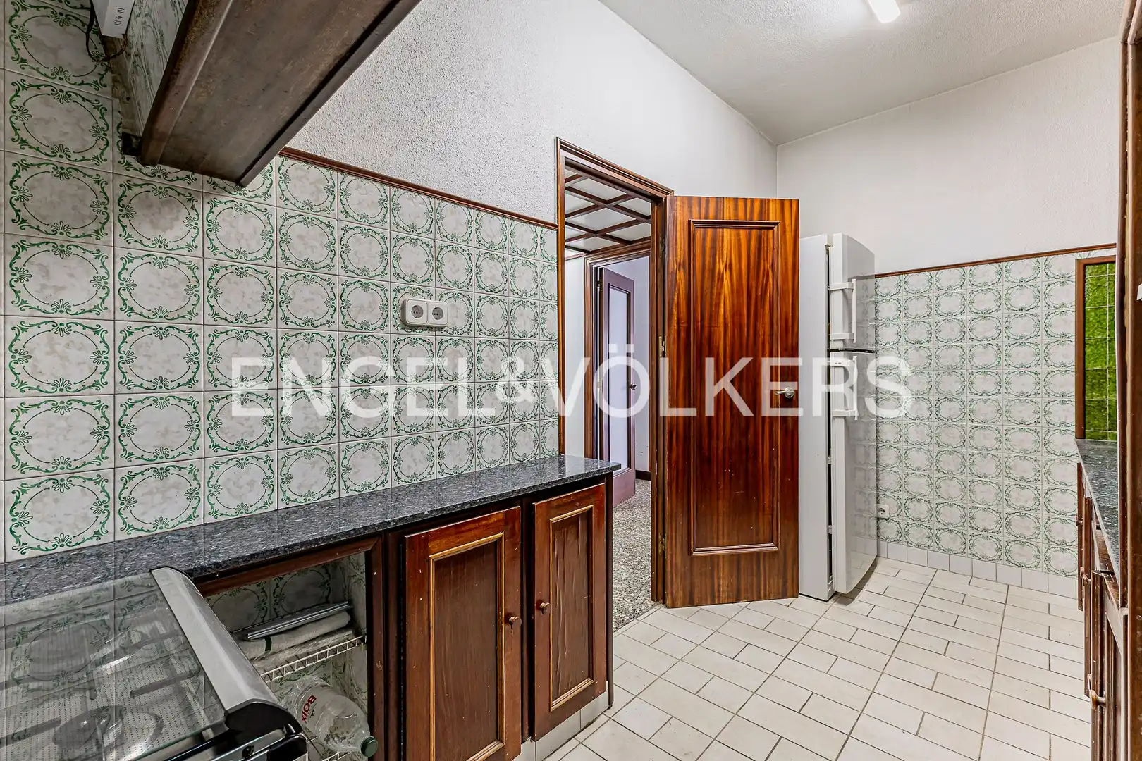 Küche von Wohnung zum Verkauf in Barcelona mit Klimaanlage, Heizung und Terrasse