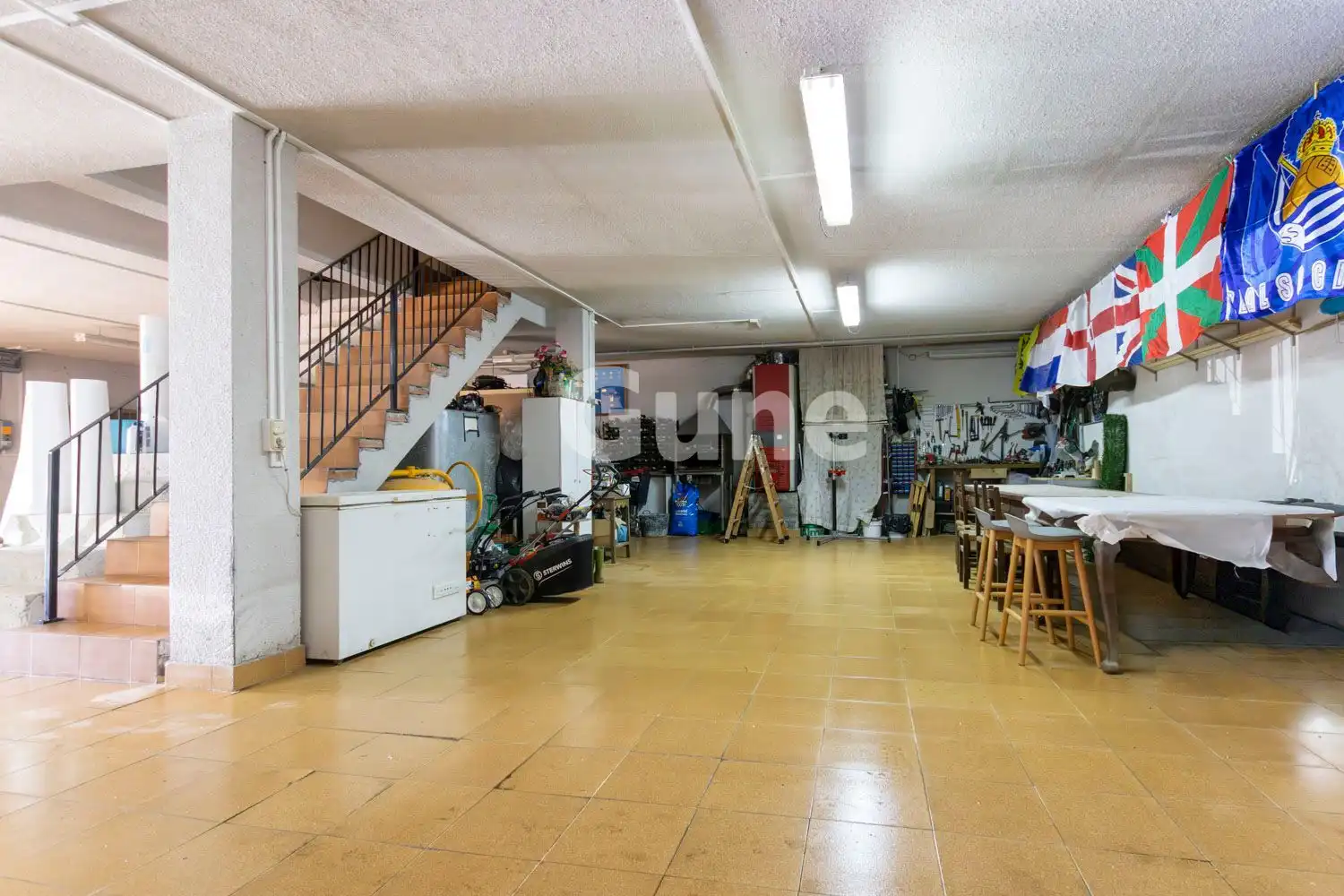 Casa adosada en venta en Orendain con Calefacción, Terraza y Trastero