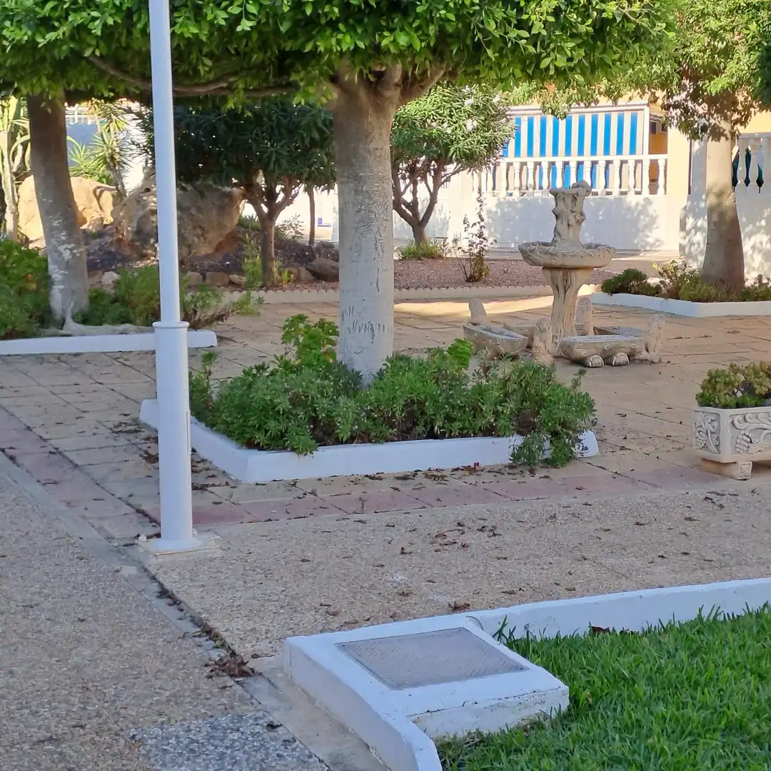 Jardí de Apartament en venda en Torrevieja amb Jardí privat, Terrassa i Moblat