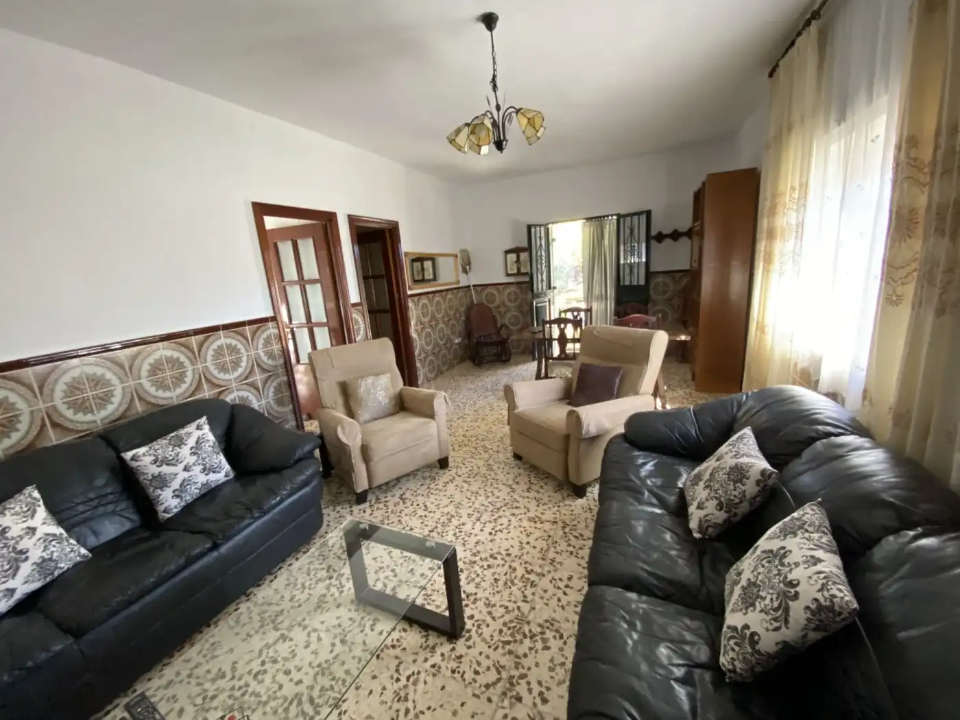 Sala de estar de Casa o chalet en venta en Valverde del Camino con Calefacción, Piscina y Amueblado