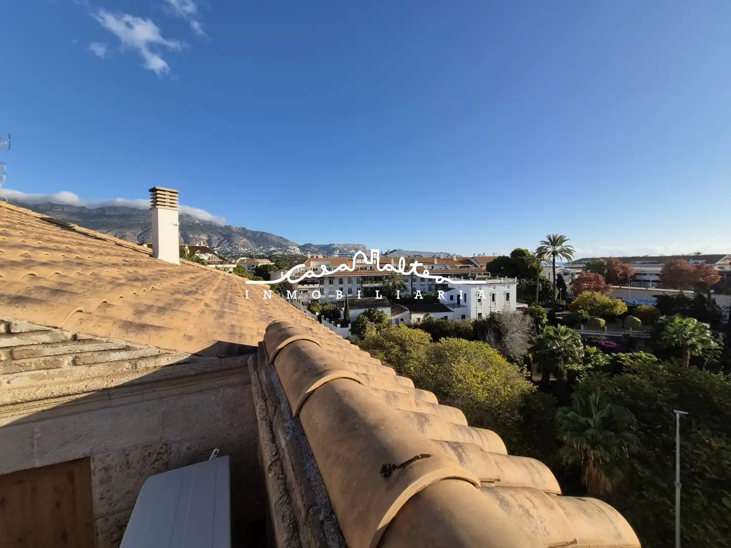 Vista exterior de Àtic en venda en Altea amb Aire condicionat, Terrassa i Traster