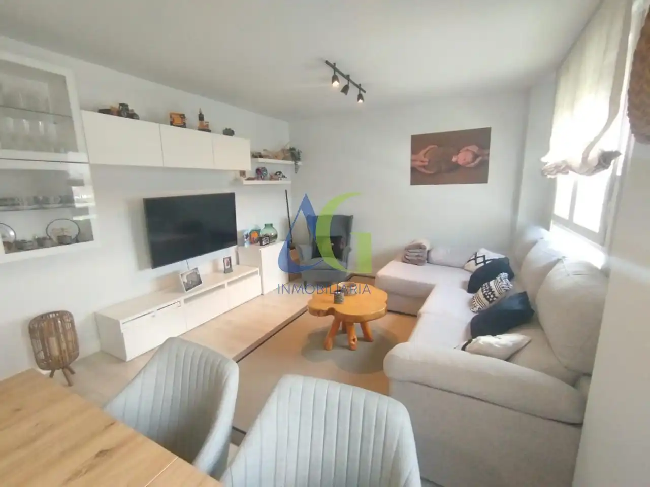 Living room of Flat for sale in Villaquilambre  with Heating, Parquet flooring and Terrace