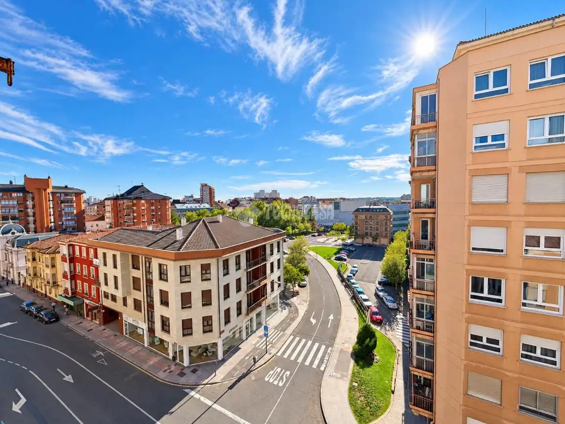 Exterior view of Flat for sale in Centro Ciudad