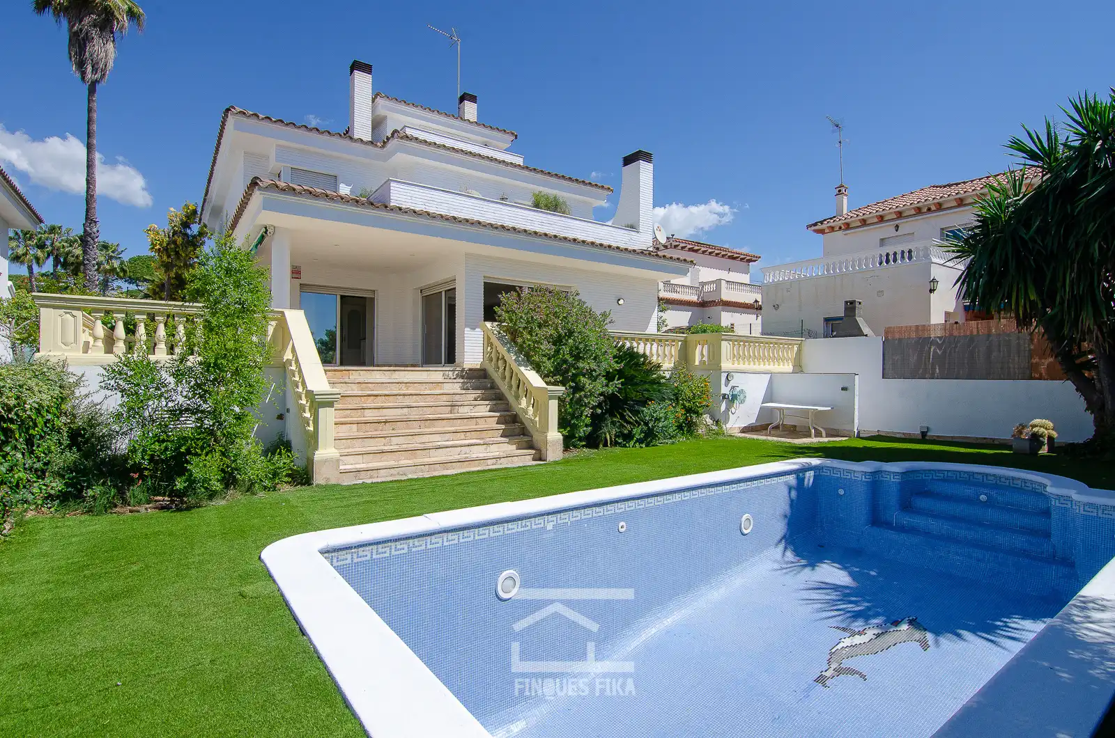 Vista exterior de Casa o chalet en venta en El Masnou con Calefacción, Jardín privado y Parquet