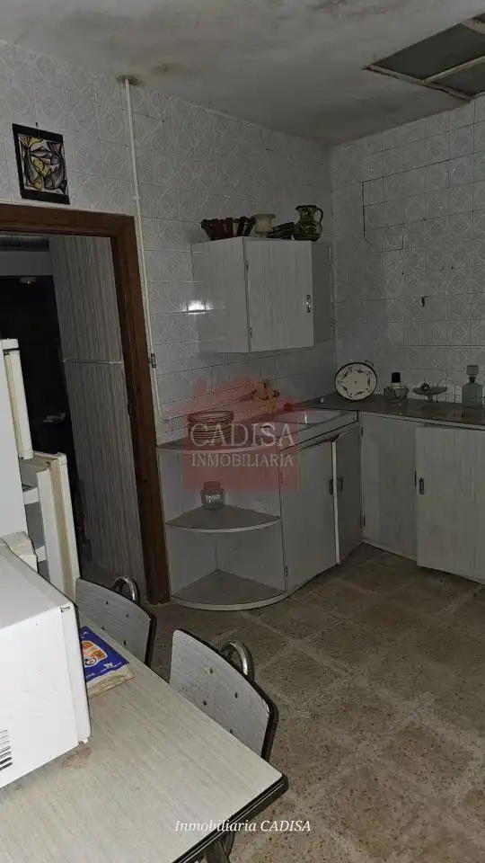 Cuina de Casa o xalet en venda en Hinojosa de Duero amb Calefacció, Jardí privat i Traster