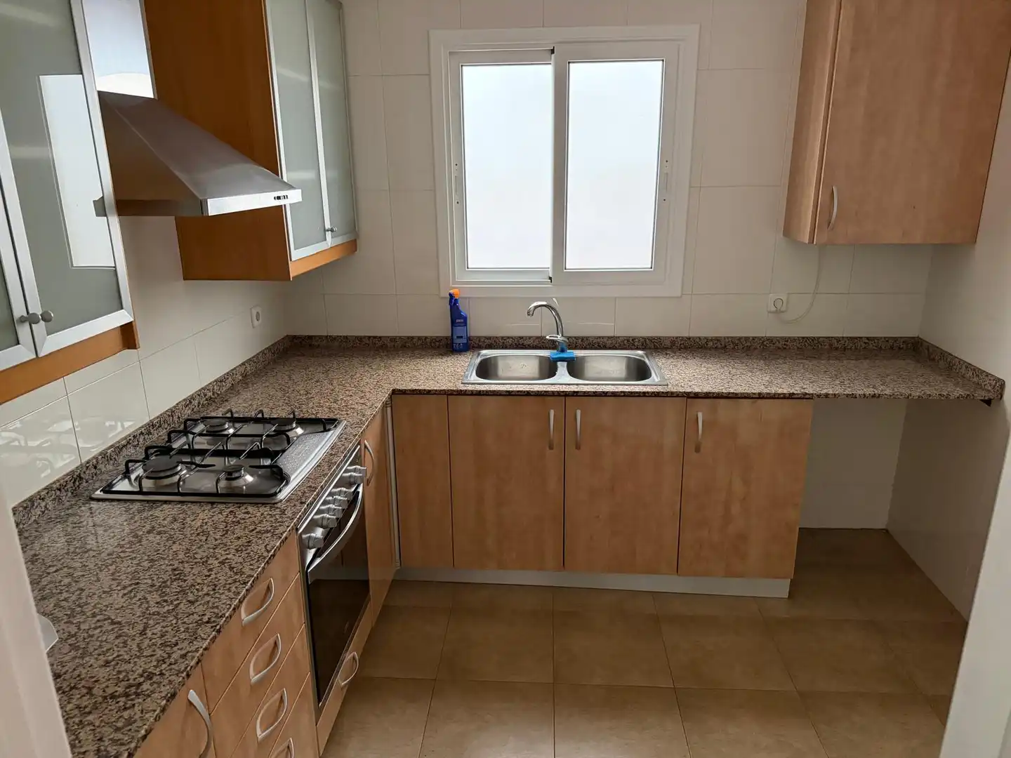 Cocina de Piso en venta en Santa Coloma de Gramenet con Parquet y Balcón