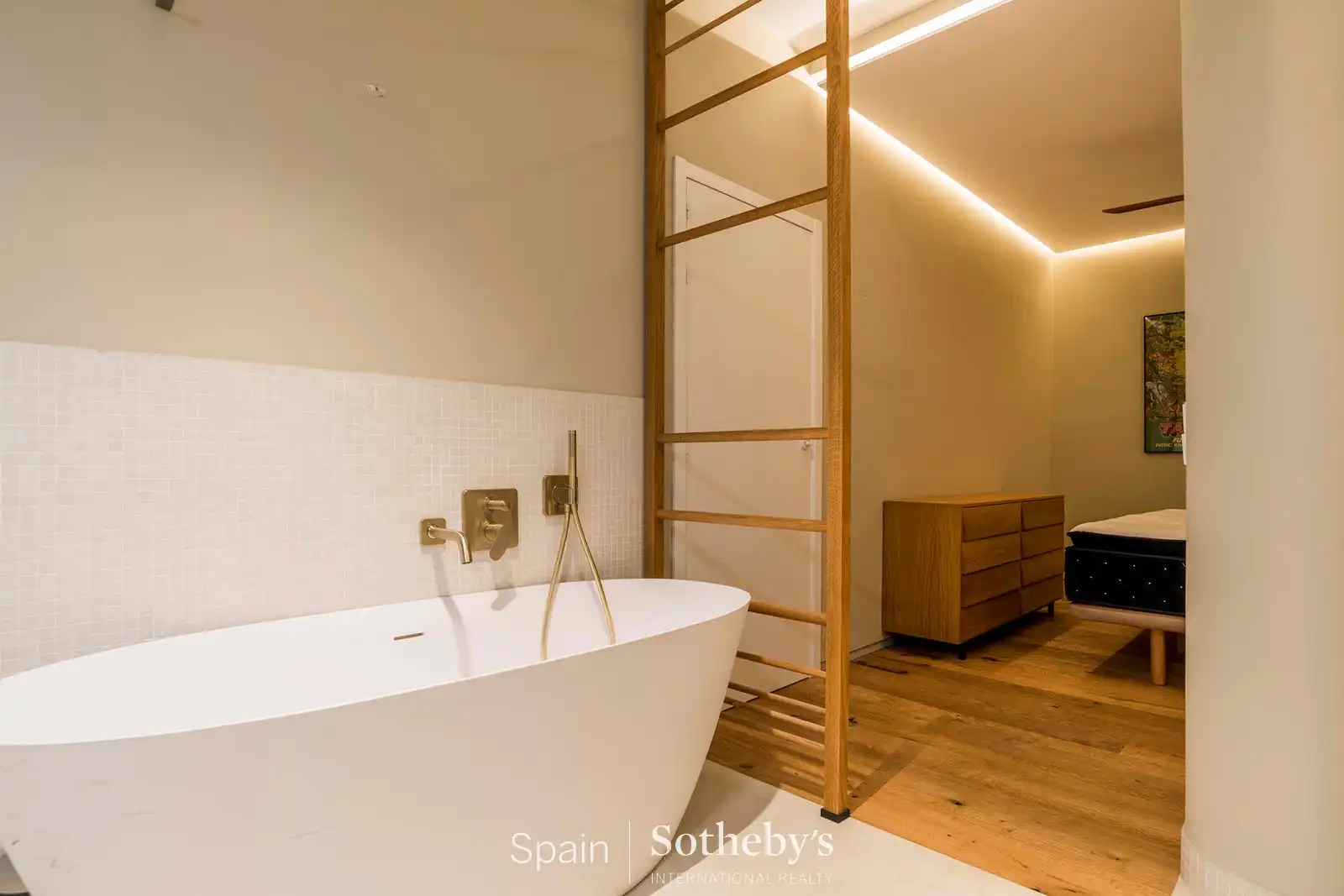 Apartments for sale in Calle de Lepanto, Palacio