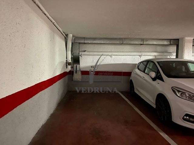 Garaje en Venta en Calle de la Paz en Paseo Sagasta