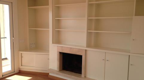 Photo 3 of Flat to rent in Plaça de Josep Freixa I Argemí, Ca n'Aurell, Barcelona