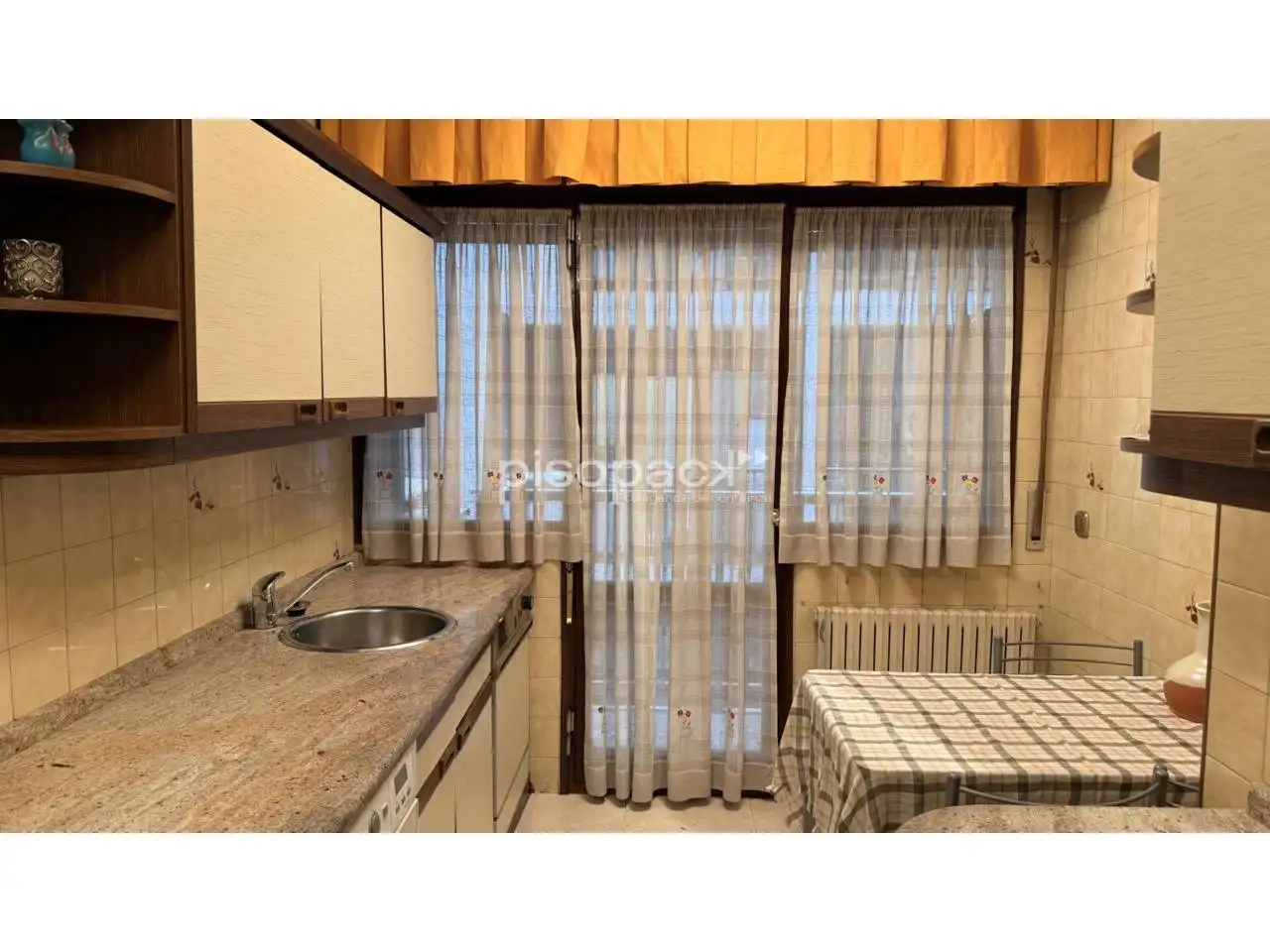 Kitchen of Flat for sale in  Pamplona / Iruña  with Heating, Terrace and Storage room
