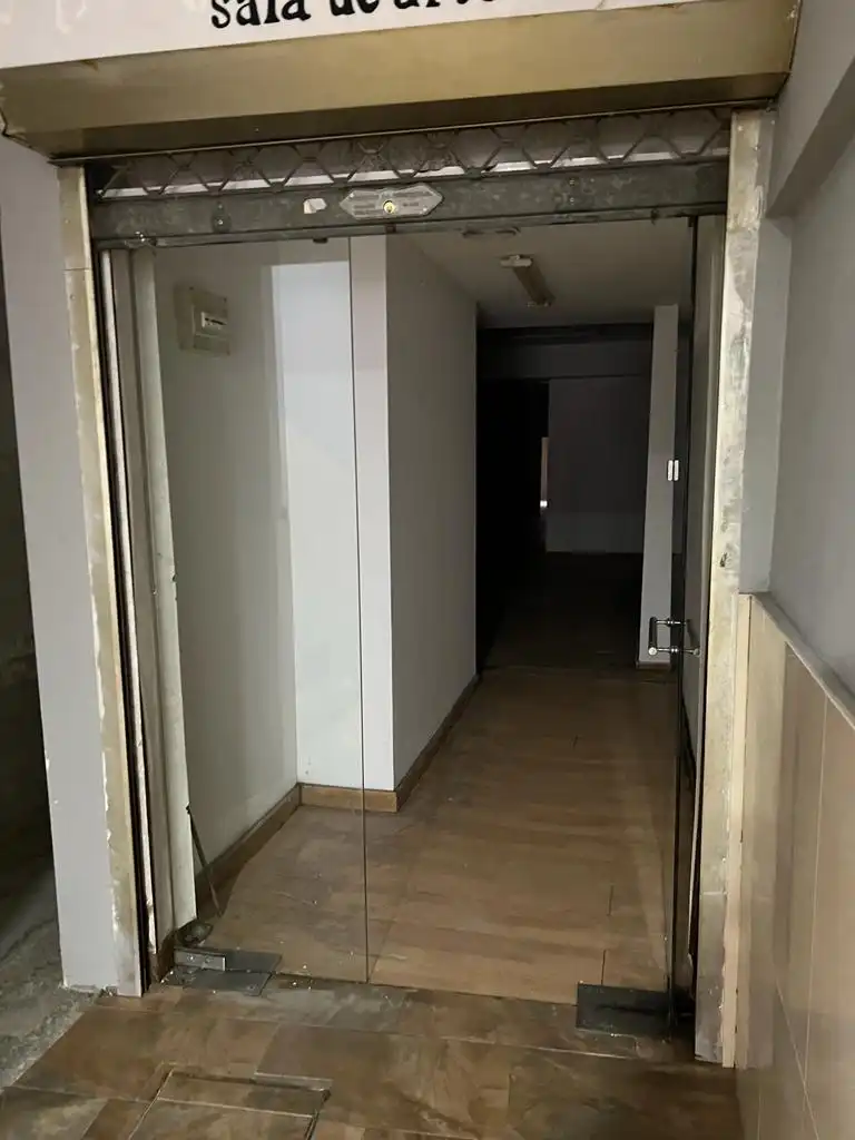 Local comercial en venda a Calle Covadonga 30, imagen 5