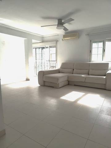 Piso en Venta en Triana Oeste