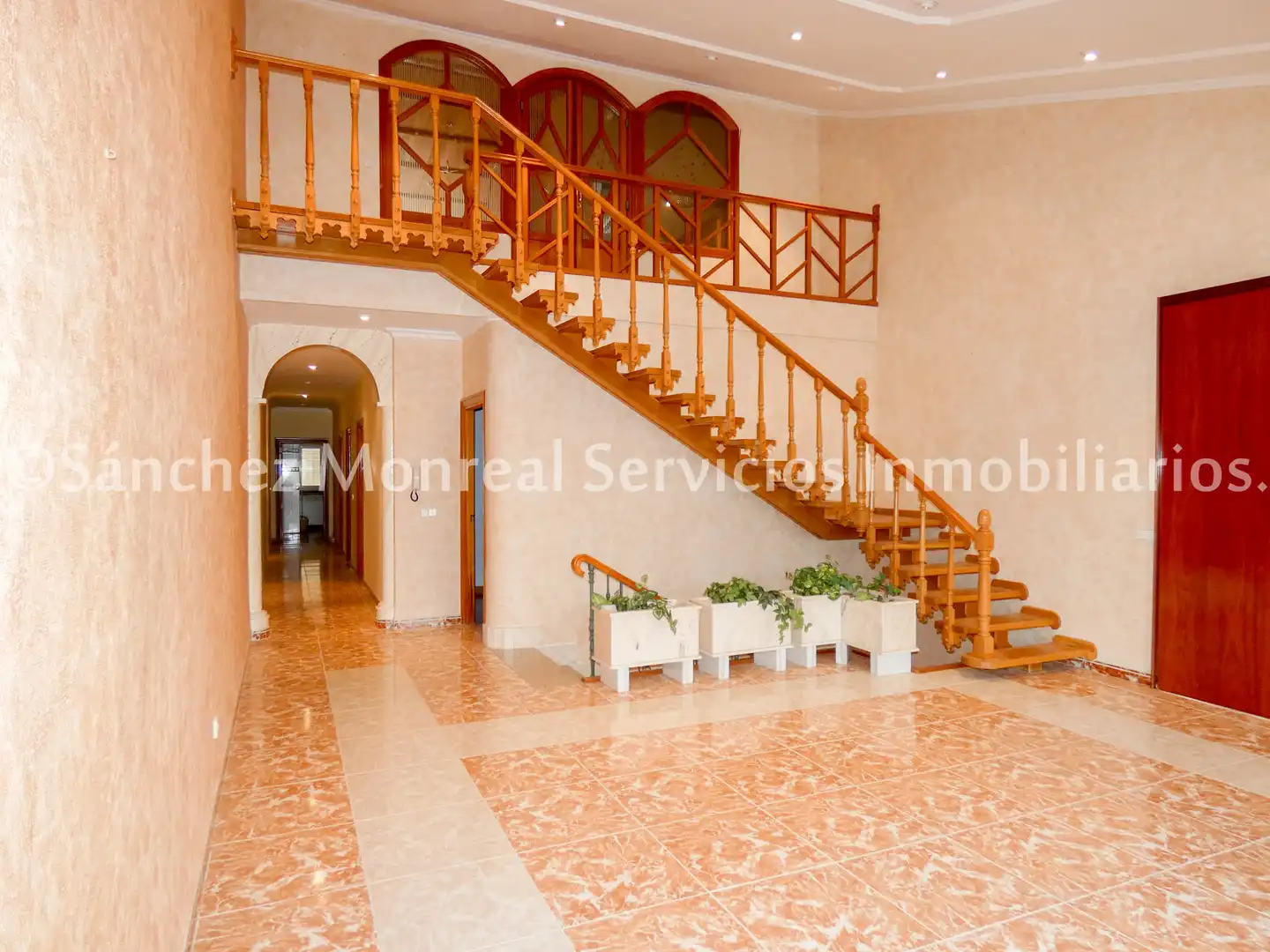 Casa con terraza en venta en Calle Zanja